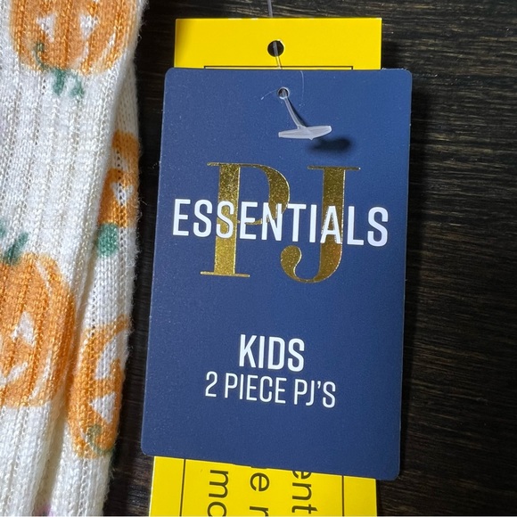 NWT PJ Essentials 2T Pumpkin Jack-o-Lantern Pajama Set - Picture 7 of 8